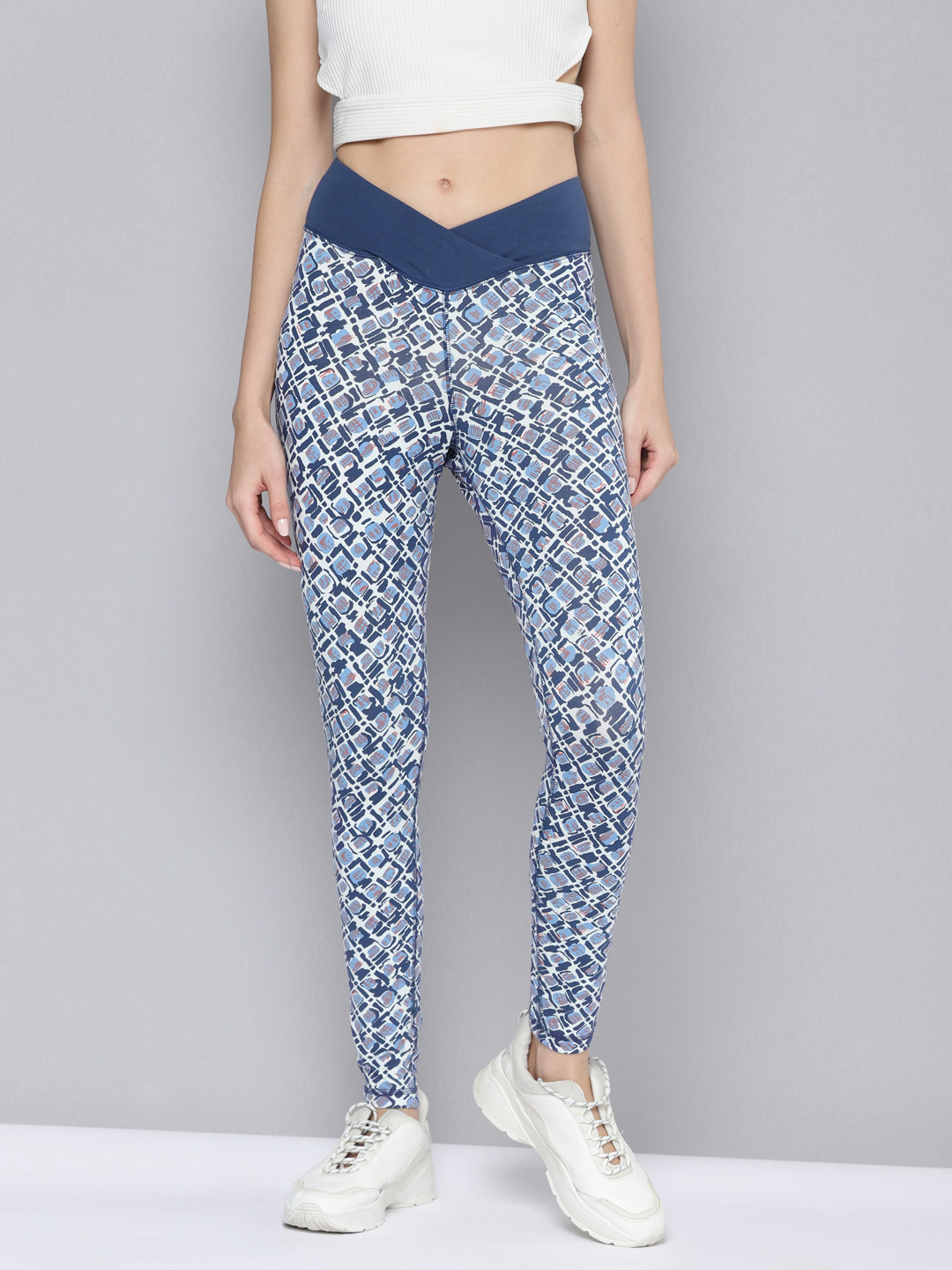 Reebok Women White & Blue MYT Cotton Printed Training Tights