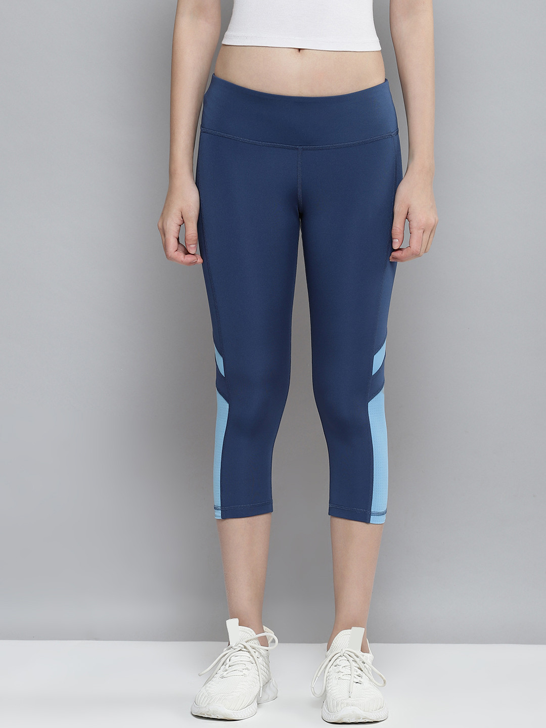 Reebok Women Blue WOR Mesh Capri Training Tights