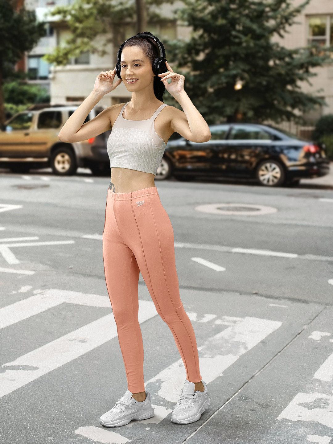Reebok Classic Women Peach-Coloured WDE Trend Solid Tights