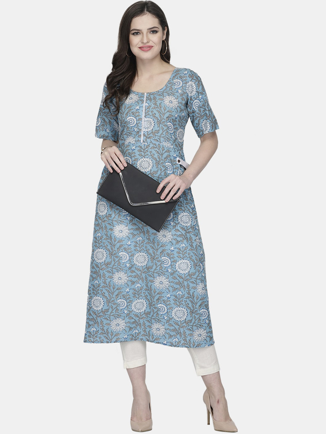 Sayesha Women Blue Floral Printed Kurta