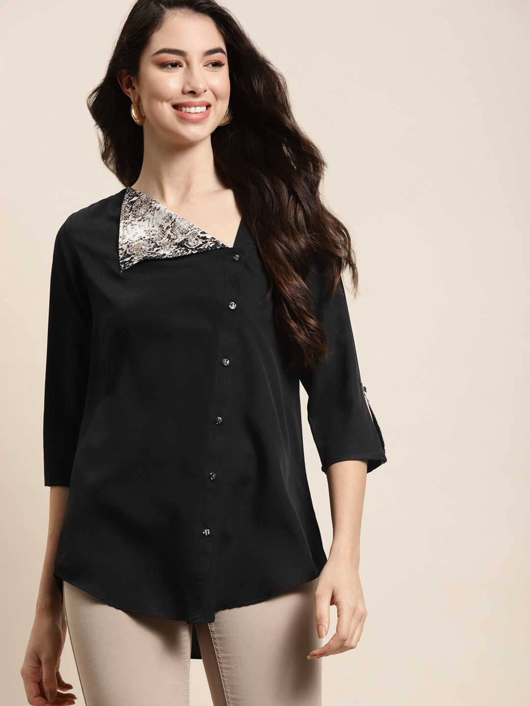 Qurvii Black Roll-Up Sleeves Layered Crepe Wrap Top