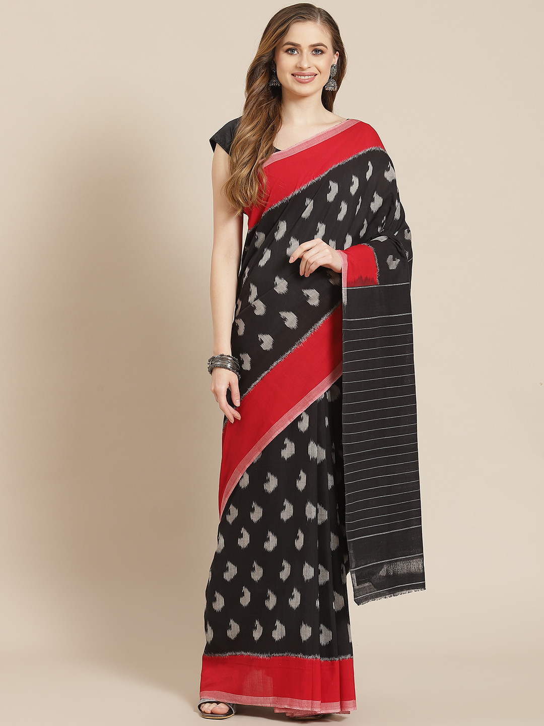 ADITRI Handloom Black & White Paisley Single Ikat Print Pure Cotton Saree