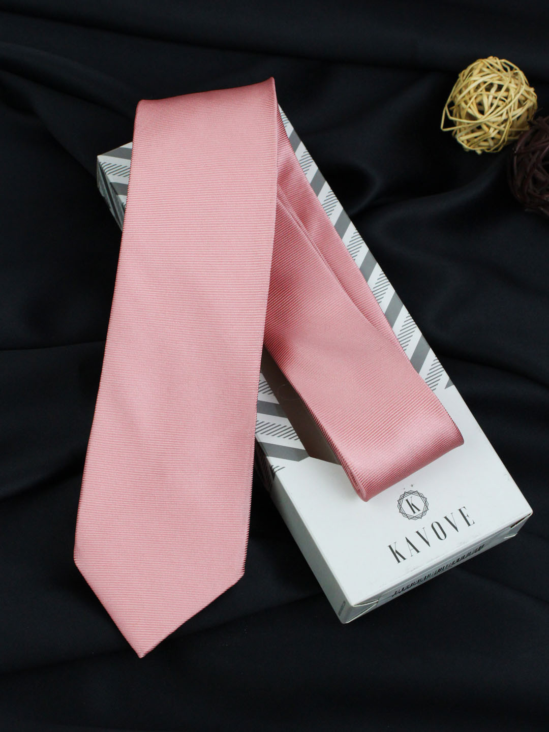 Kavove Men Peach-Coloured Striped Broad Tie