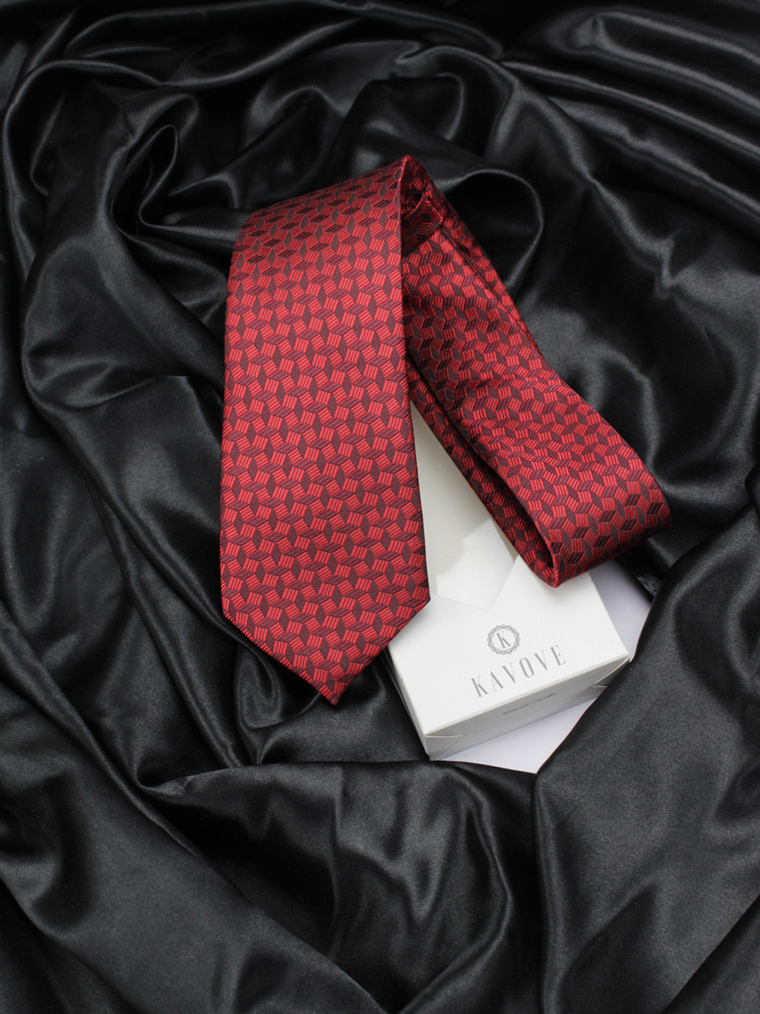 Kavove Men Red & Maroon The Abstractzoid Woven Design Broad Tie