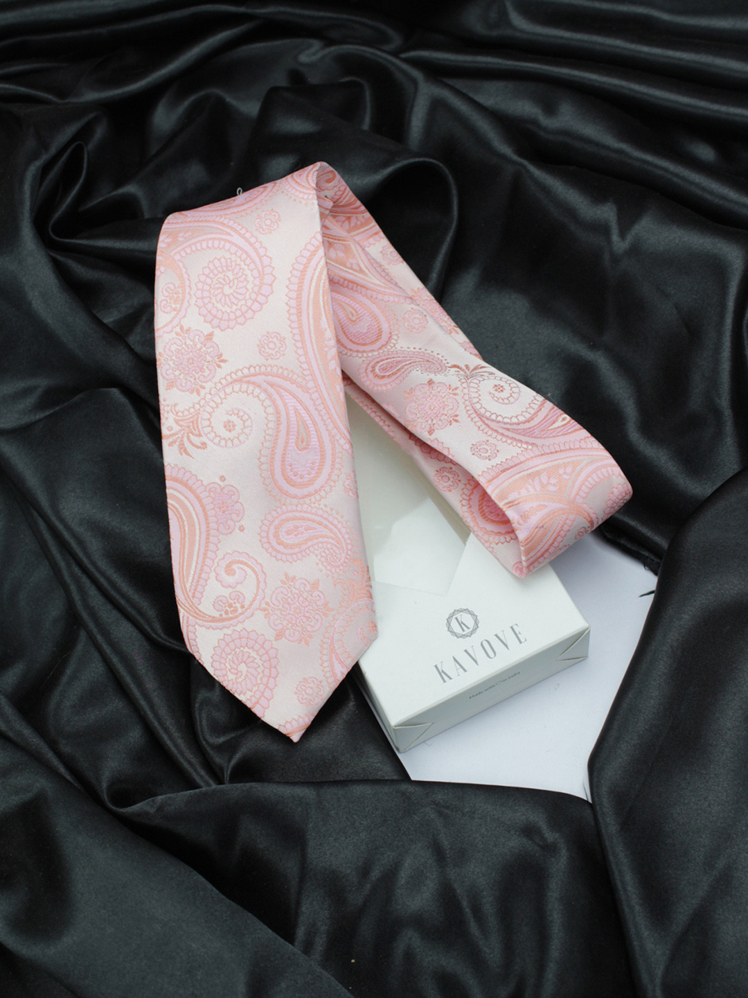 Kavove Men Pink Paisley Broad Tie