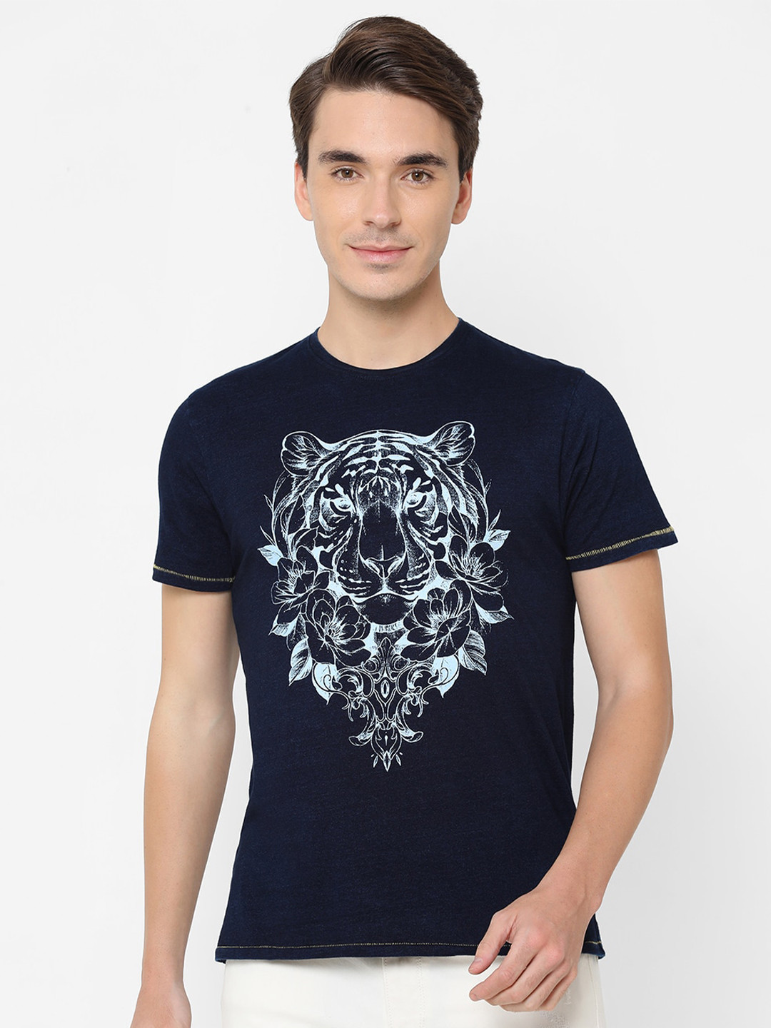 Pepe Jeans Men Blue & White Printed Pure Cotton Slim Fit T-shirt