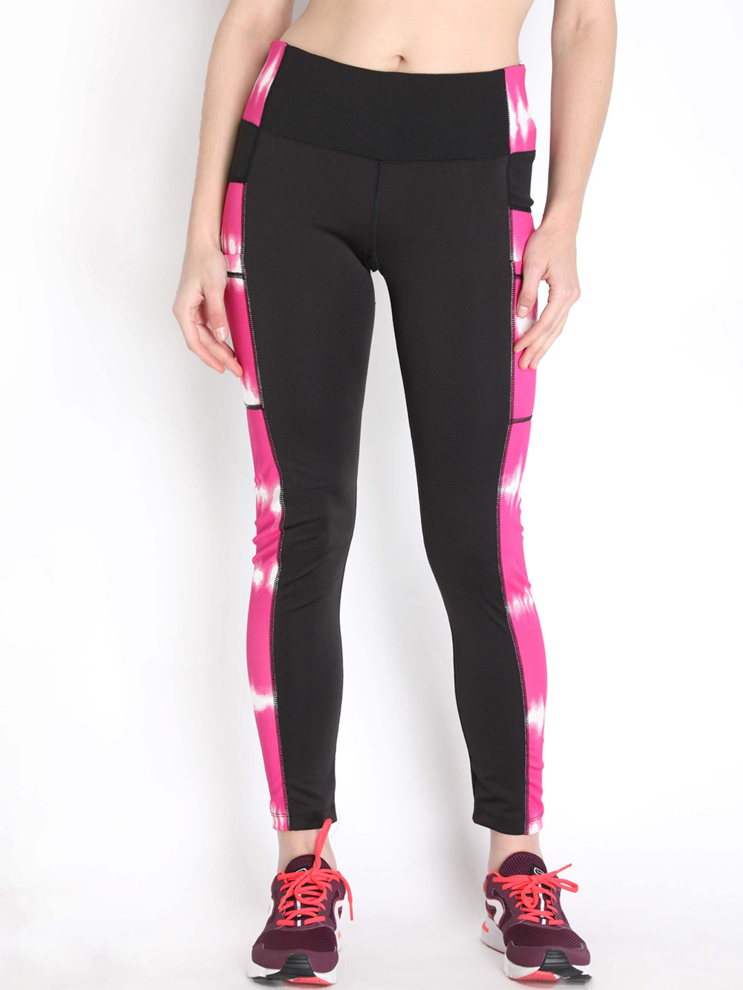 CHKOKKO Women Black & Pink Printed Stretchable Gym Tights