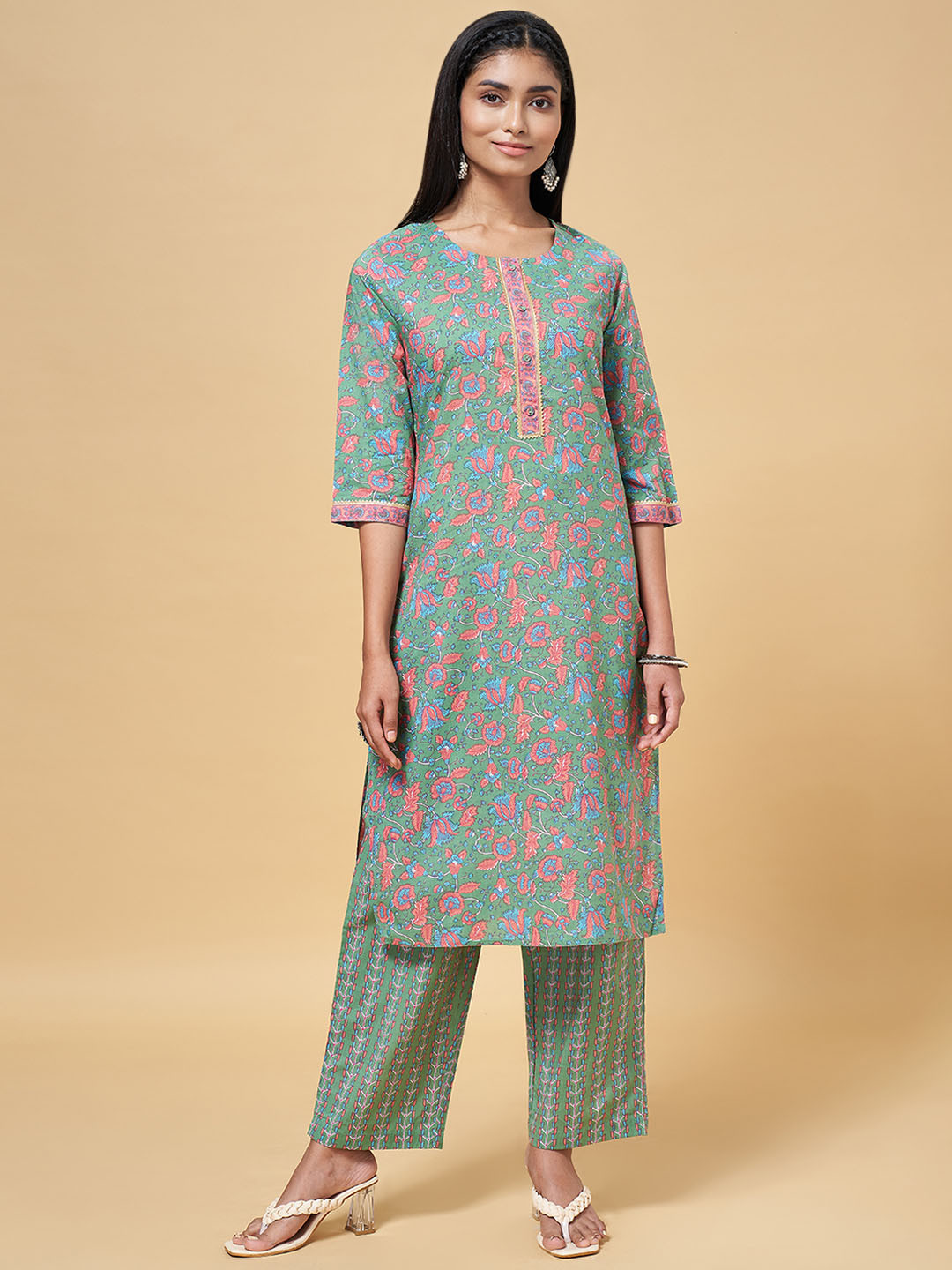 RANGMANCH BY PANTALOONS Women Green Floral Printed Pure Cotton Kurta with Trousers