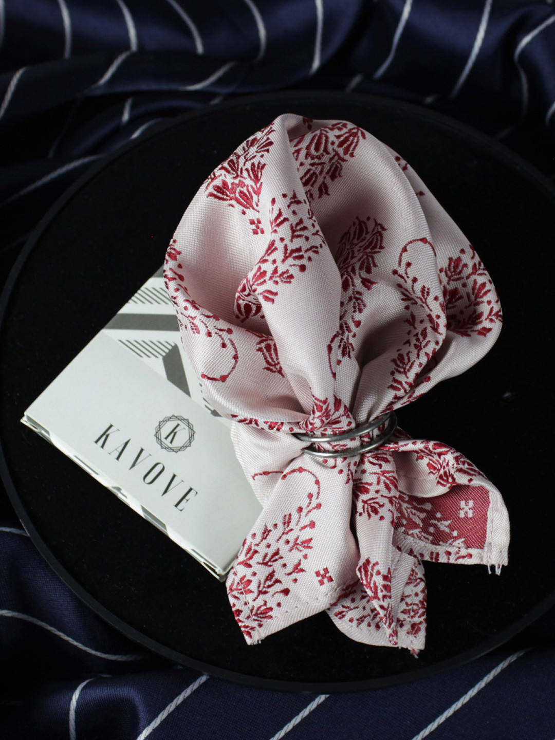 Kavove Men Pink The Twining Paisley Pocket Square