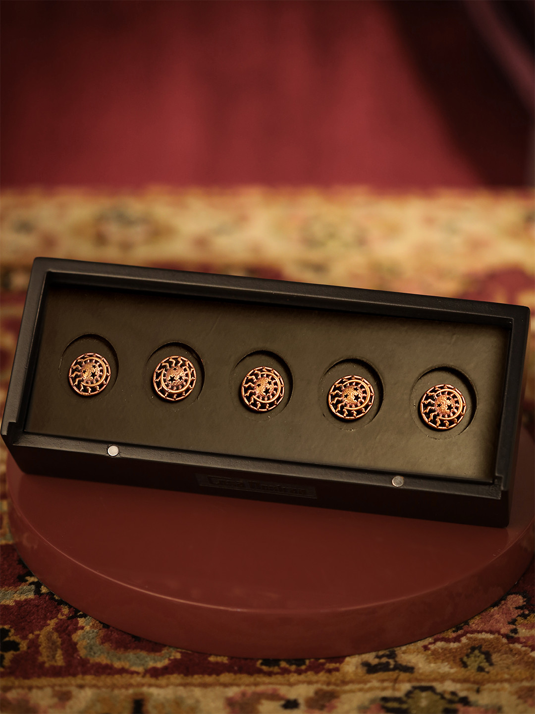 COSA NOSTRAA Set Of 7 Regal Elephant Buttons