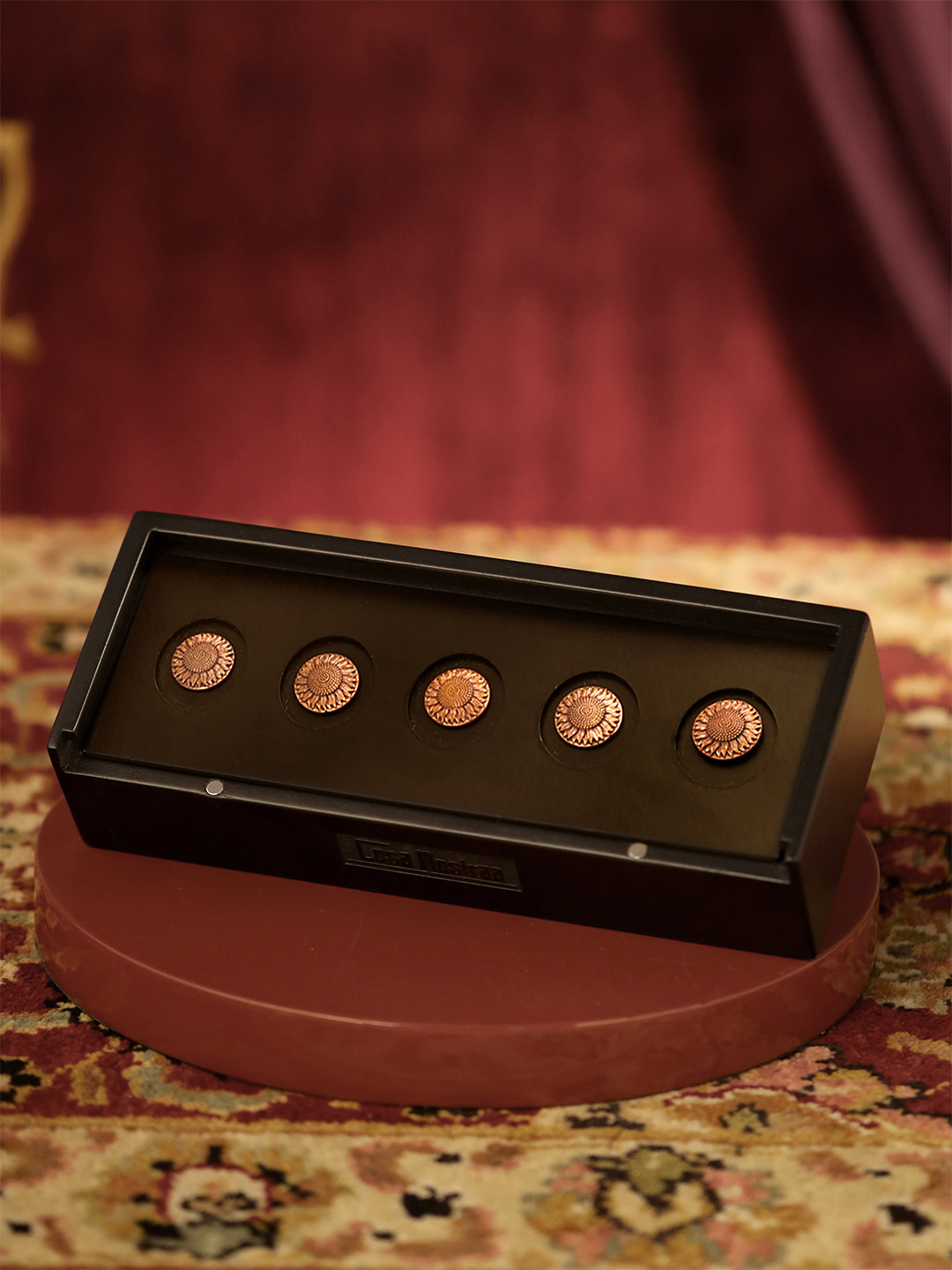 COSA NOSTRAA Set of 5 Metallic The Sunflower Buttons