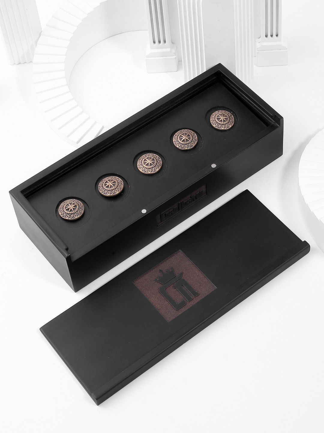 COSA NOSTRAA Set of 5 Gold-Toned The Sun-Star Buttons