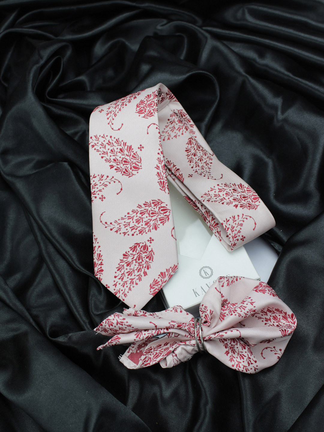 Kavove Men Pink & Red Pack of 2 Printed Tie & Pocket Square Set