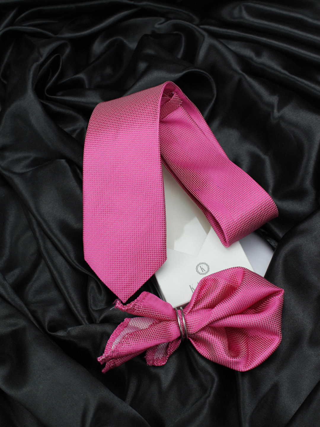 Kavove Men Pink Checked Neck Tie & Pocket Square Accessory Gift Set