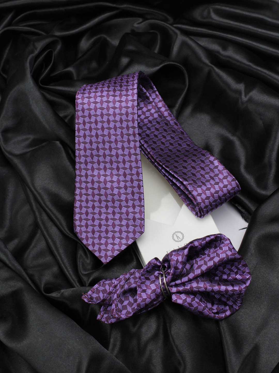 Kavove Men Purple Self Design Accessory Gift Set
