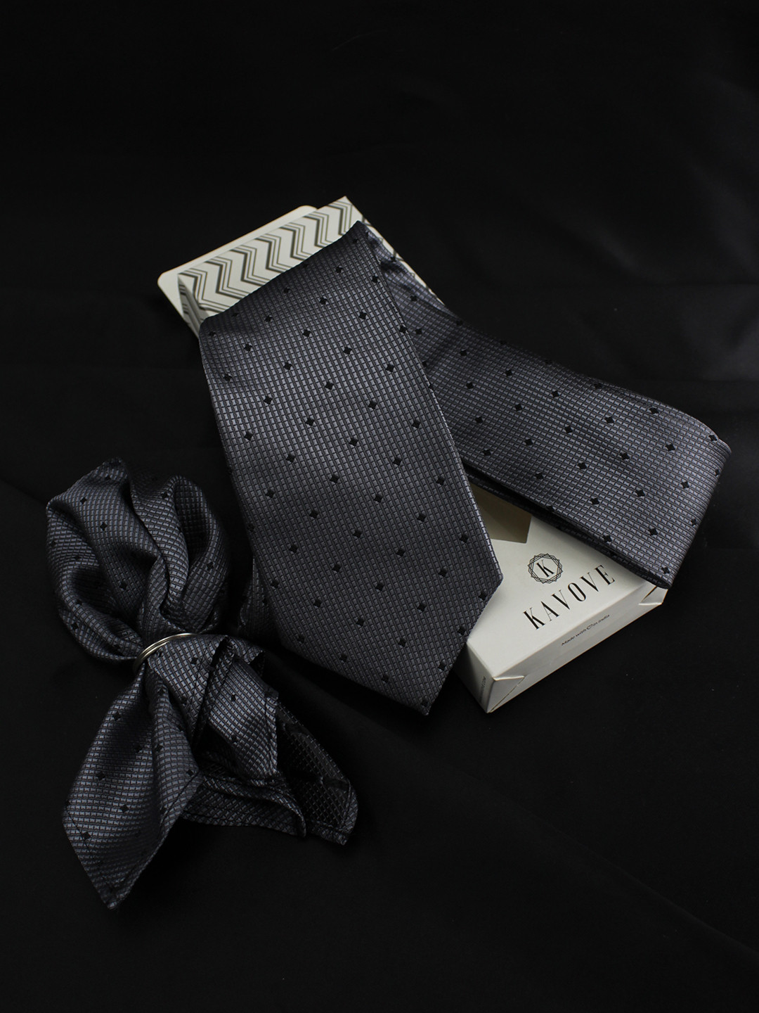 Kavove Grey Abstract Tie & Pocket Square Gift Set
