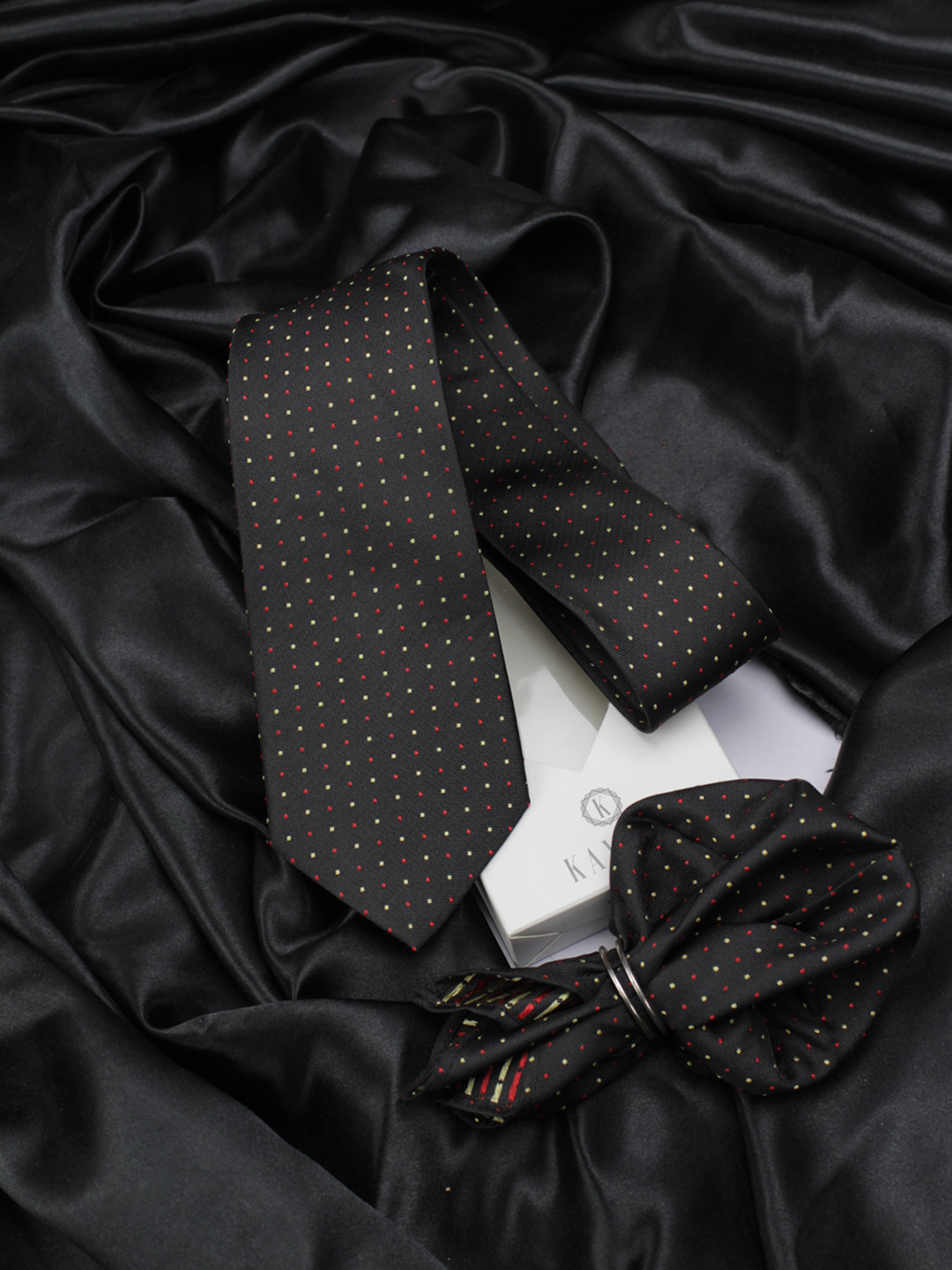 Kavove Men Black The Refreshing Twin Polka Dot Gift Box