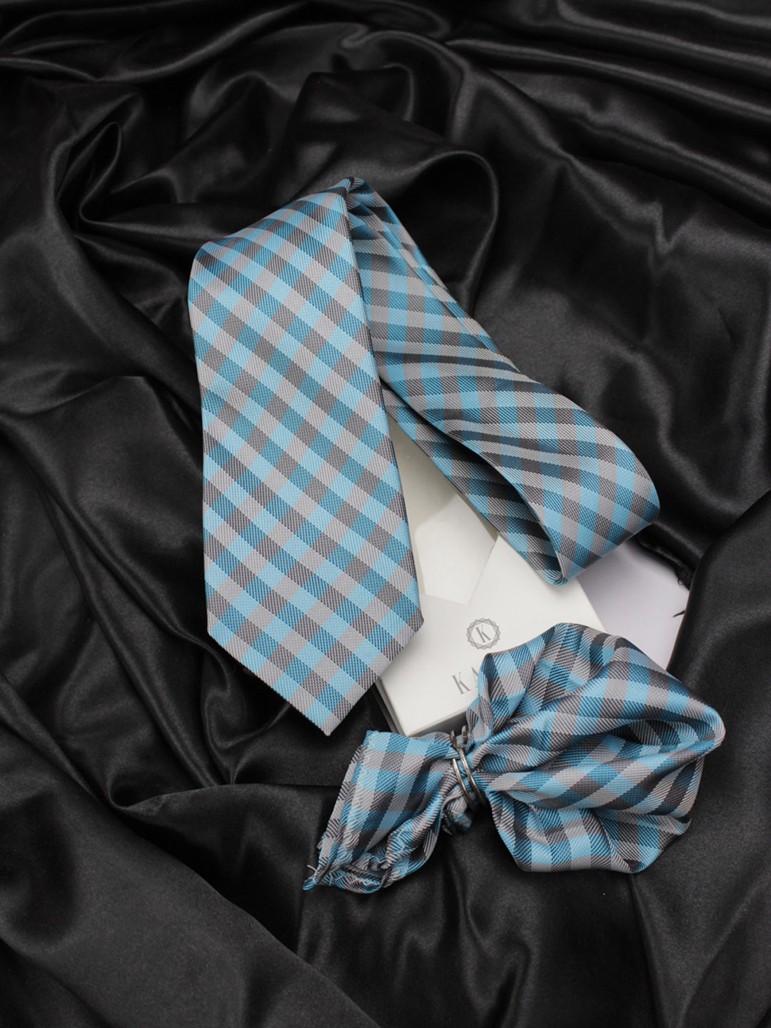 Kavove Blue Checkered Tie & Pocket Square Gift Set