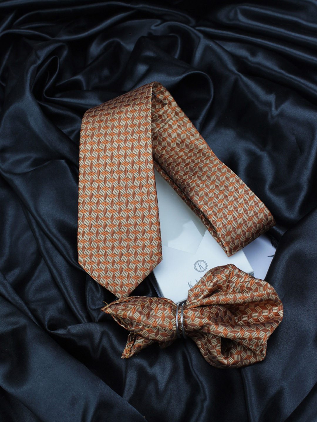 Kavove Men Orange Abstract Accessory Gift Set