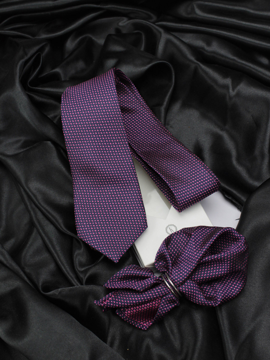 Kavove Men Blue The Pleasing Dash Abstract Gift Box