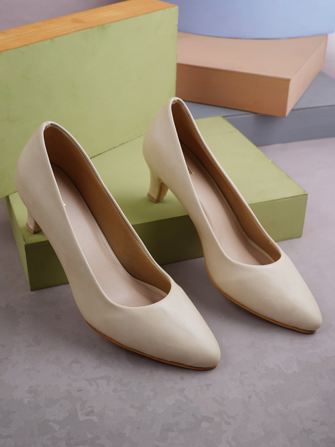 Get Glamr Cream-Coloured Kitten Pumps