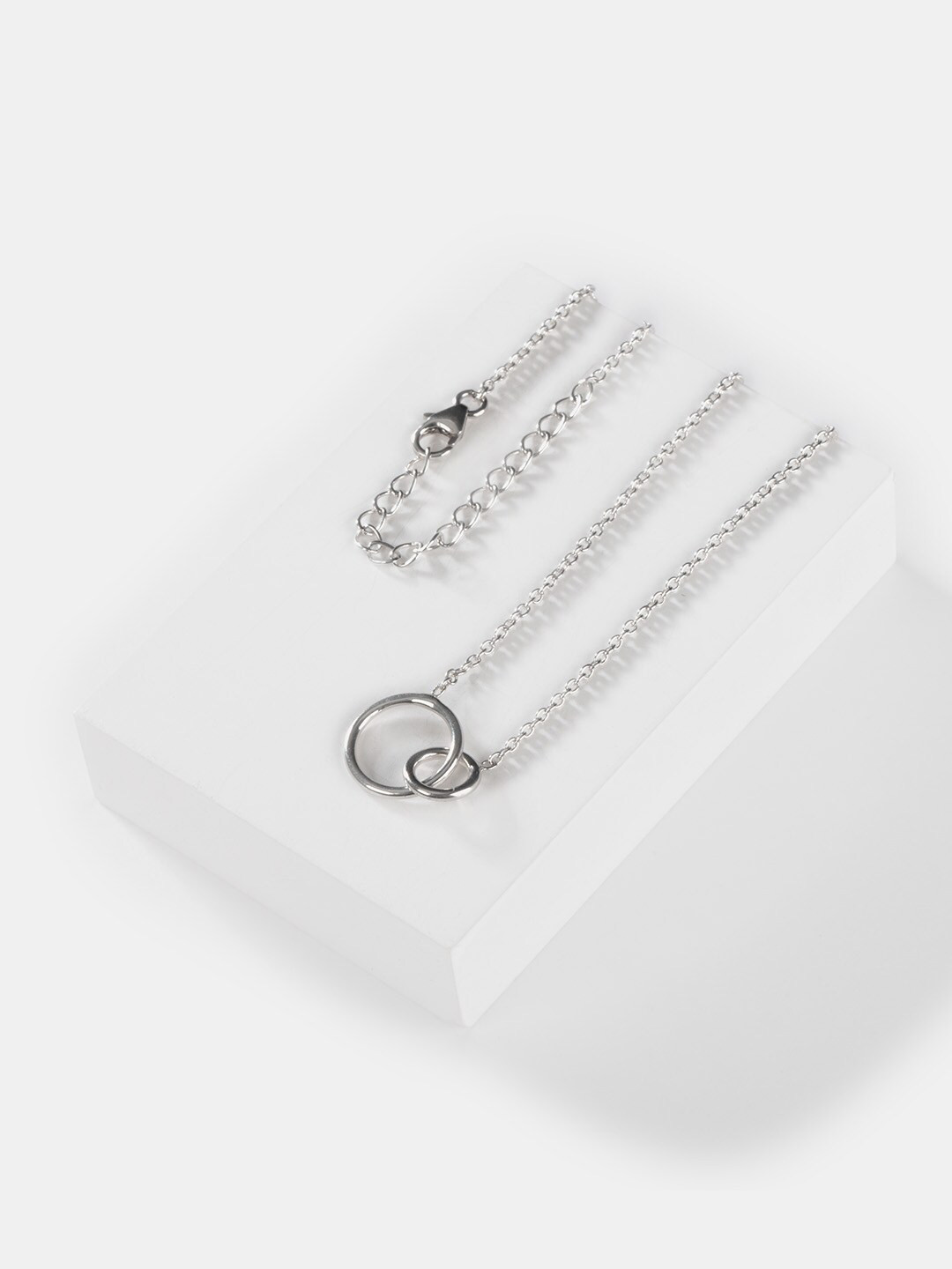 SHAYA Women 925 Silver-Toned Circle Pendent Necklace