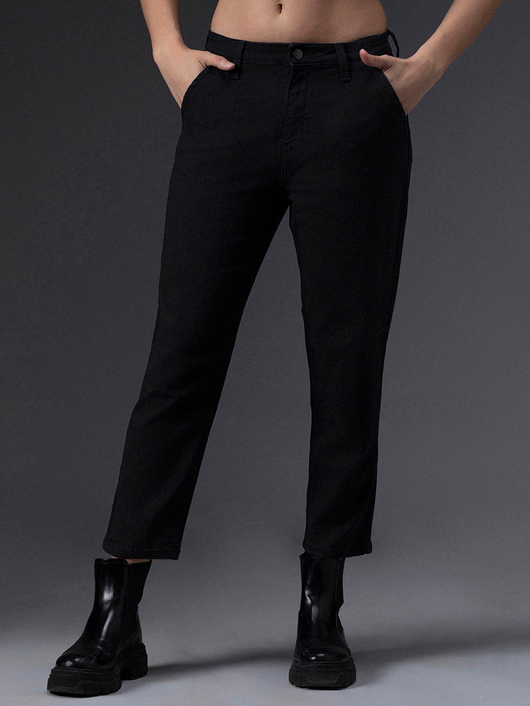 High Star Women Black Mom Fit High-Rise Stretchable Jeans