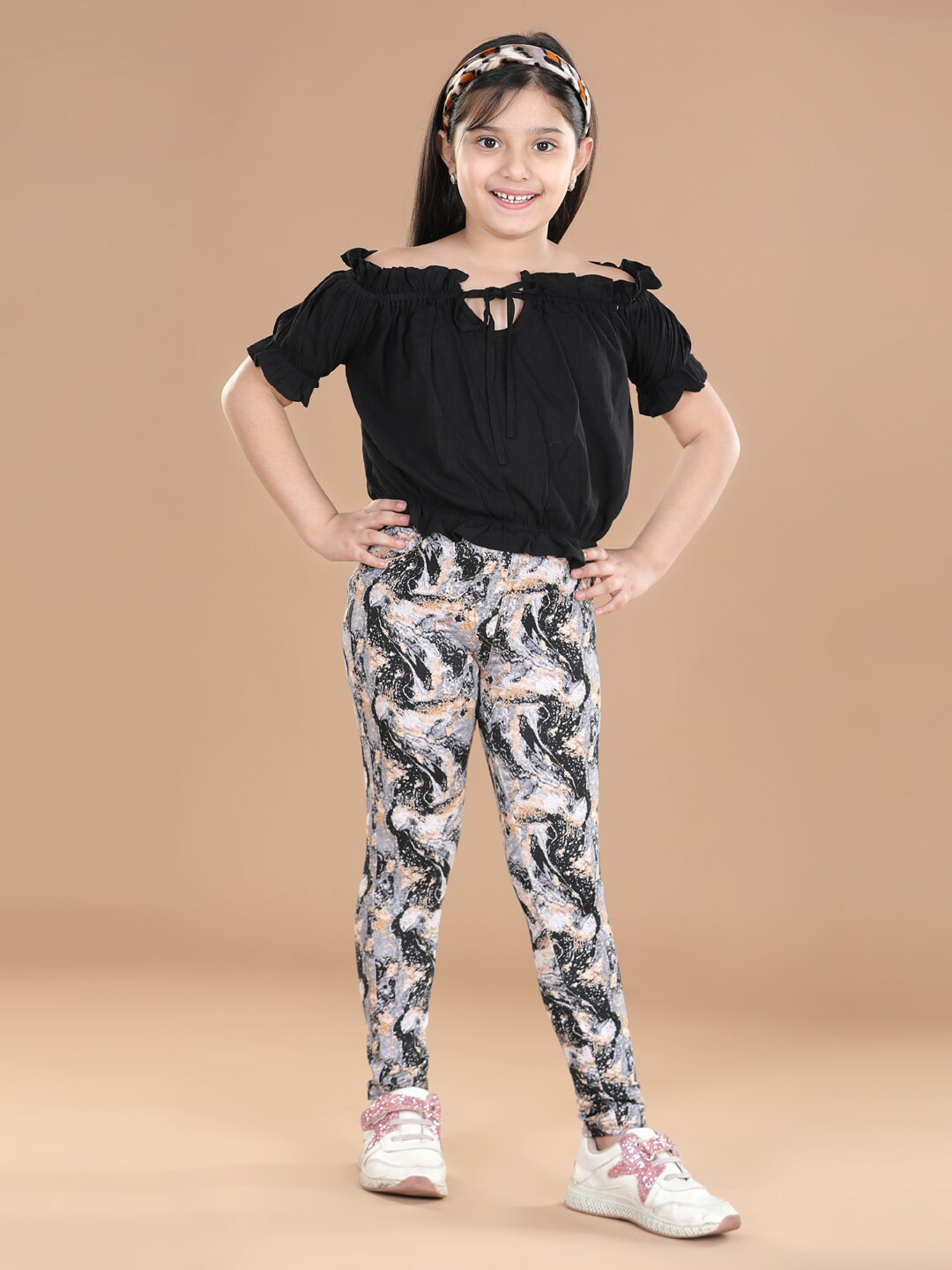 StyleStone Girls Black & Grey Top with Jeggings