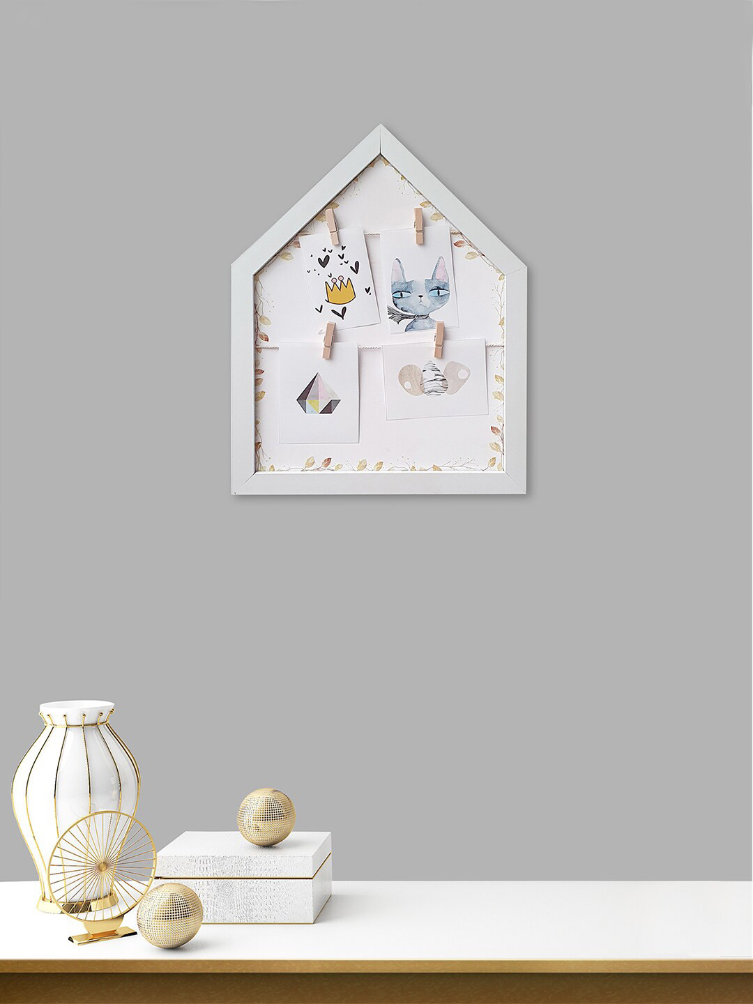 Art Street White Solid Hut Shape Wall Hanging Photo Frame