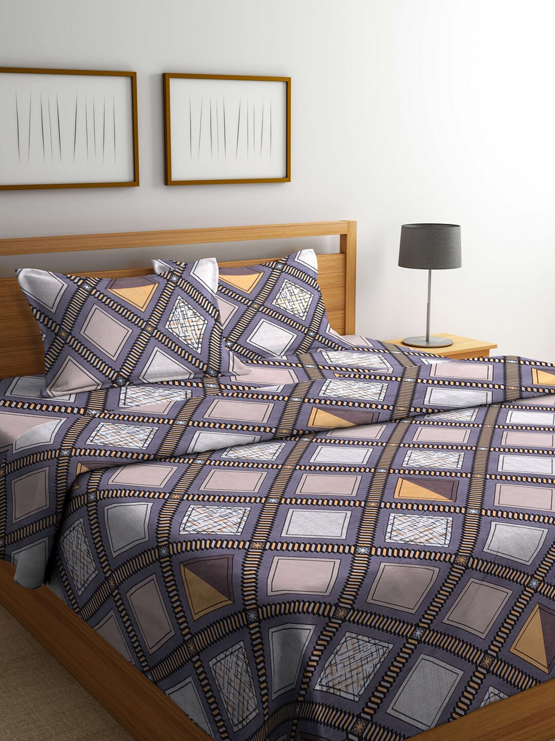 Arrabi Grey & Brown Geometric Printed Mild Winter 550 GSM Double Bed Comforter