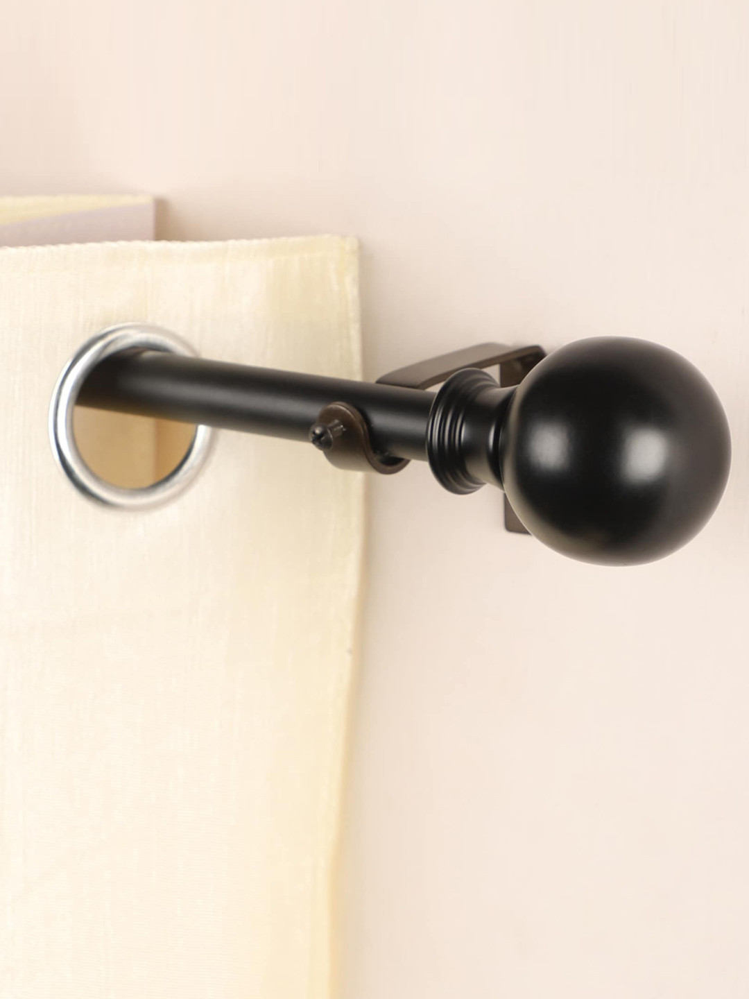 The Decor Mart Black Set Of 4 Extendable Rods With Brackets