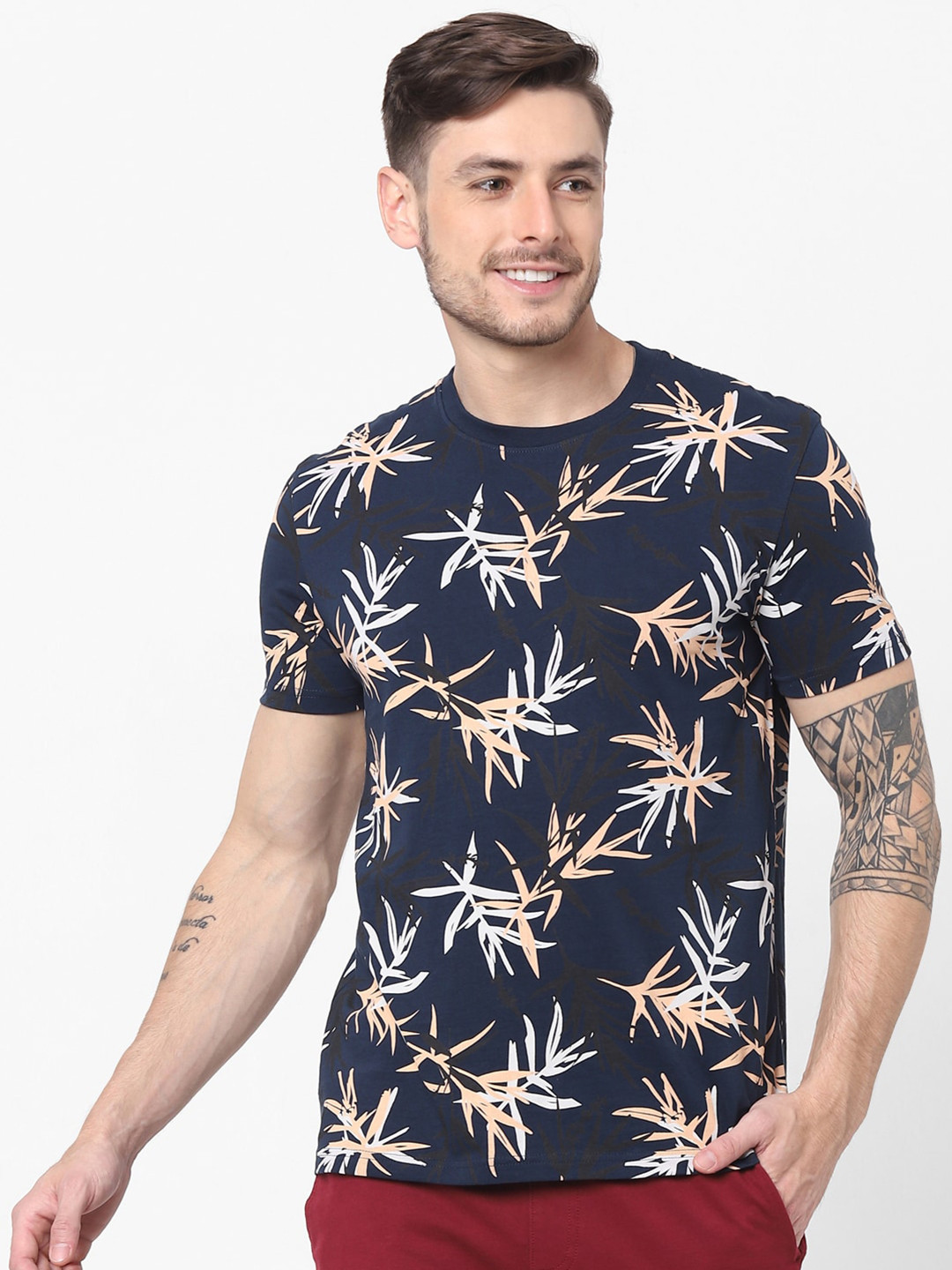 Celio Men Navy Blue & Beige Printed Cotton T-shirt