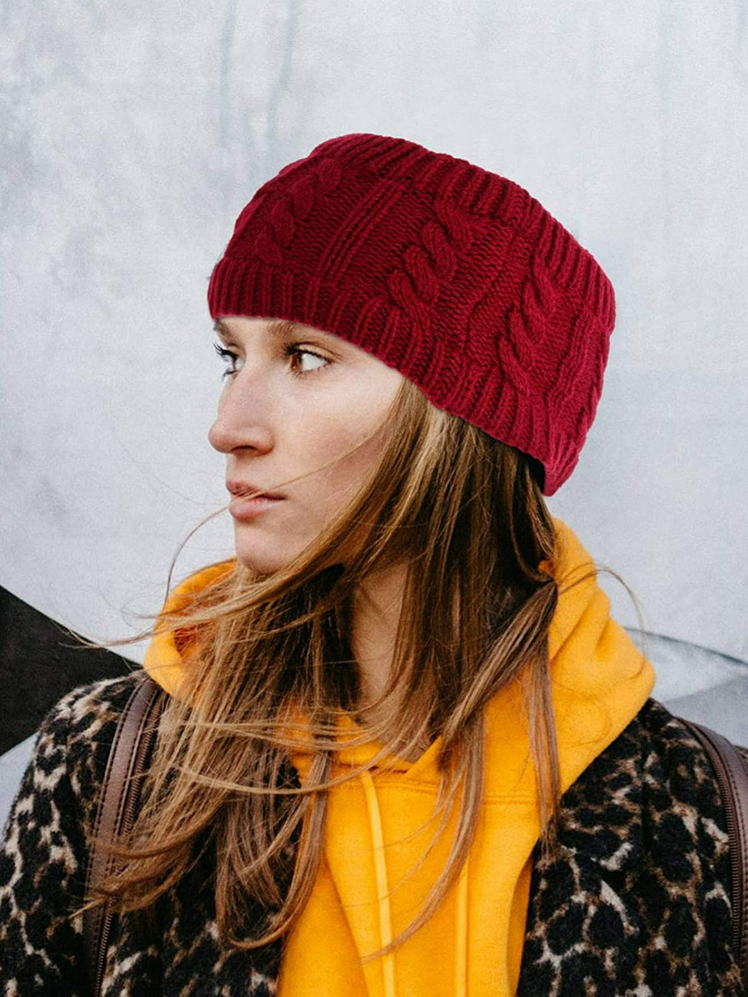 EL REGALO Women Red Cable-Knit Headband