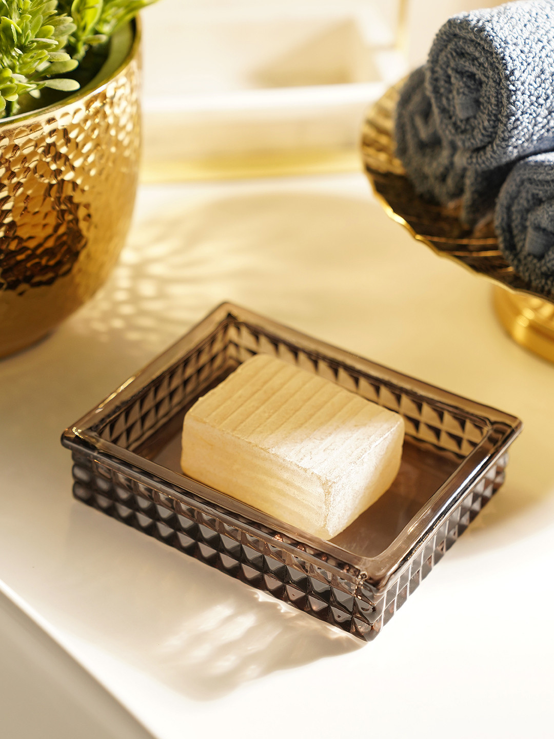 Pure Home and Living Brown Textured Glass Soap Dish