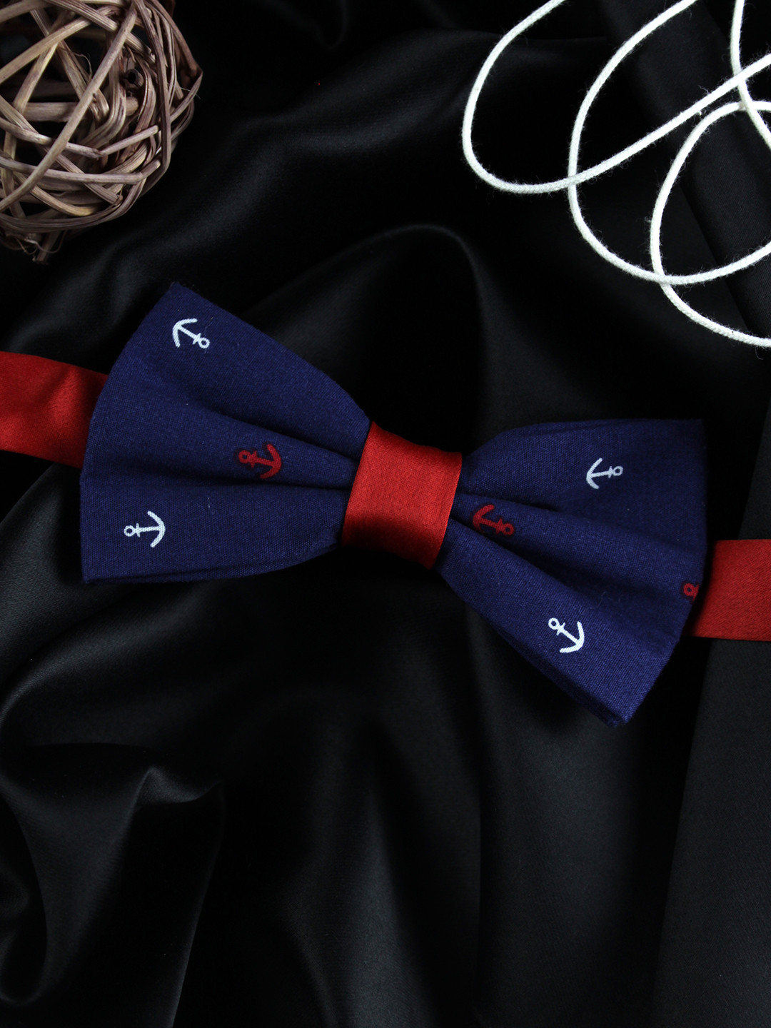 PELUCHE Men Blue & Red Printed Bow Tie