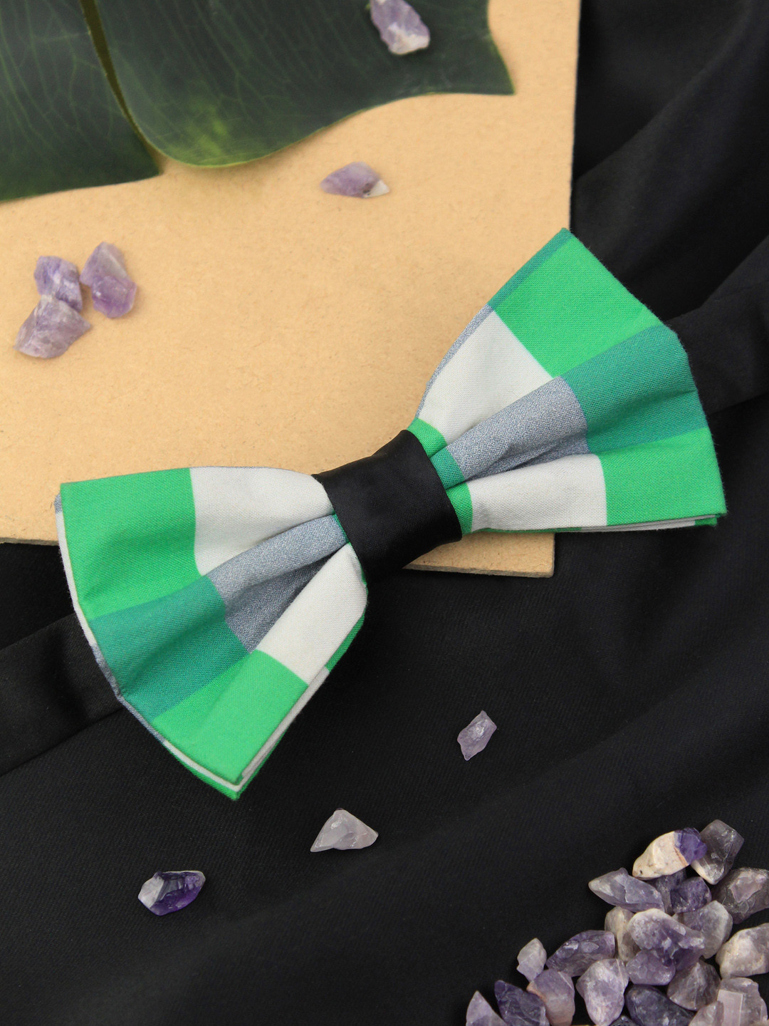 PELUCHE Men Green & White Checked Bow Tie