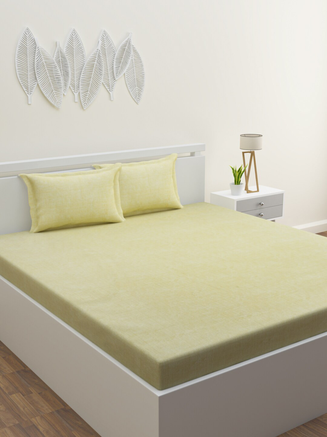 HAPPY HUES Beige 180 TC King Bedsheet with 2 Pillow Covers