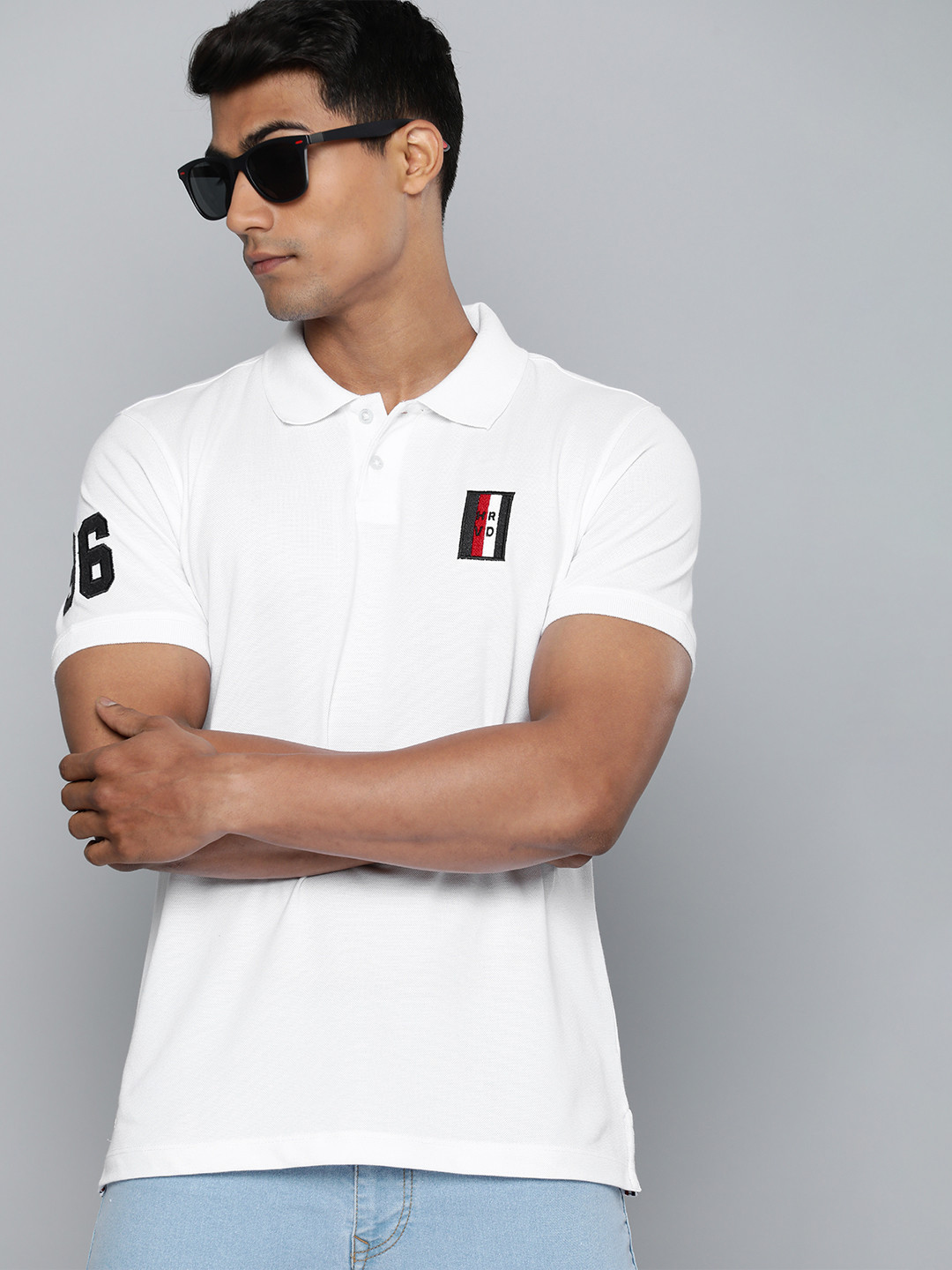Harvard Men White Polo Collar Applique Detailed T-shirt