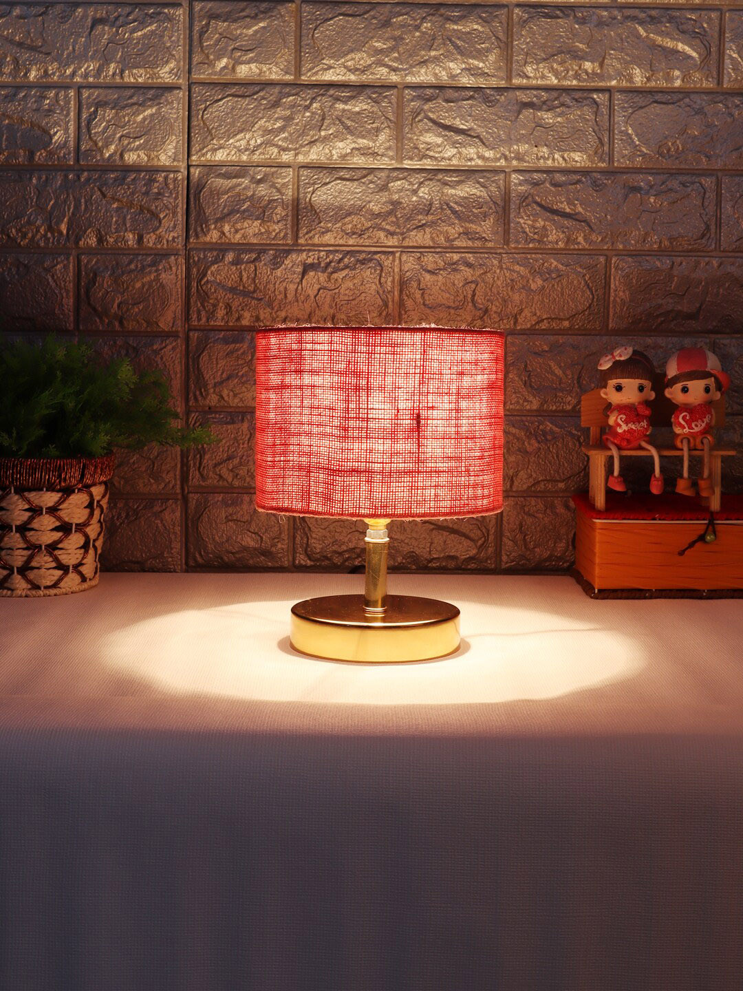 Devansh Pink & Gold-Toned Metal Table Lamp With Jute Shade
