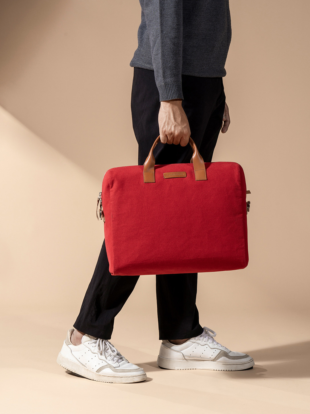 DailyObjects Unisex Red Solid Laptop Messenger Bag
