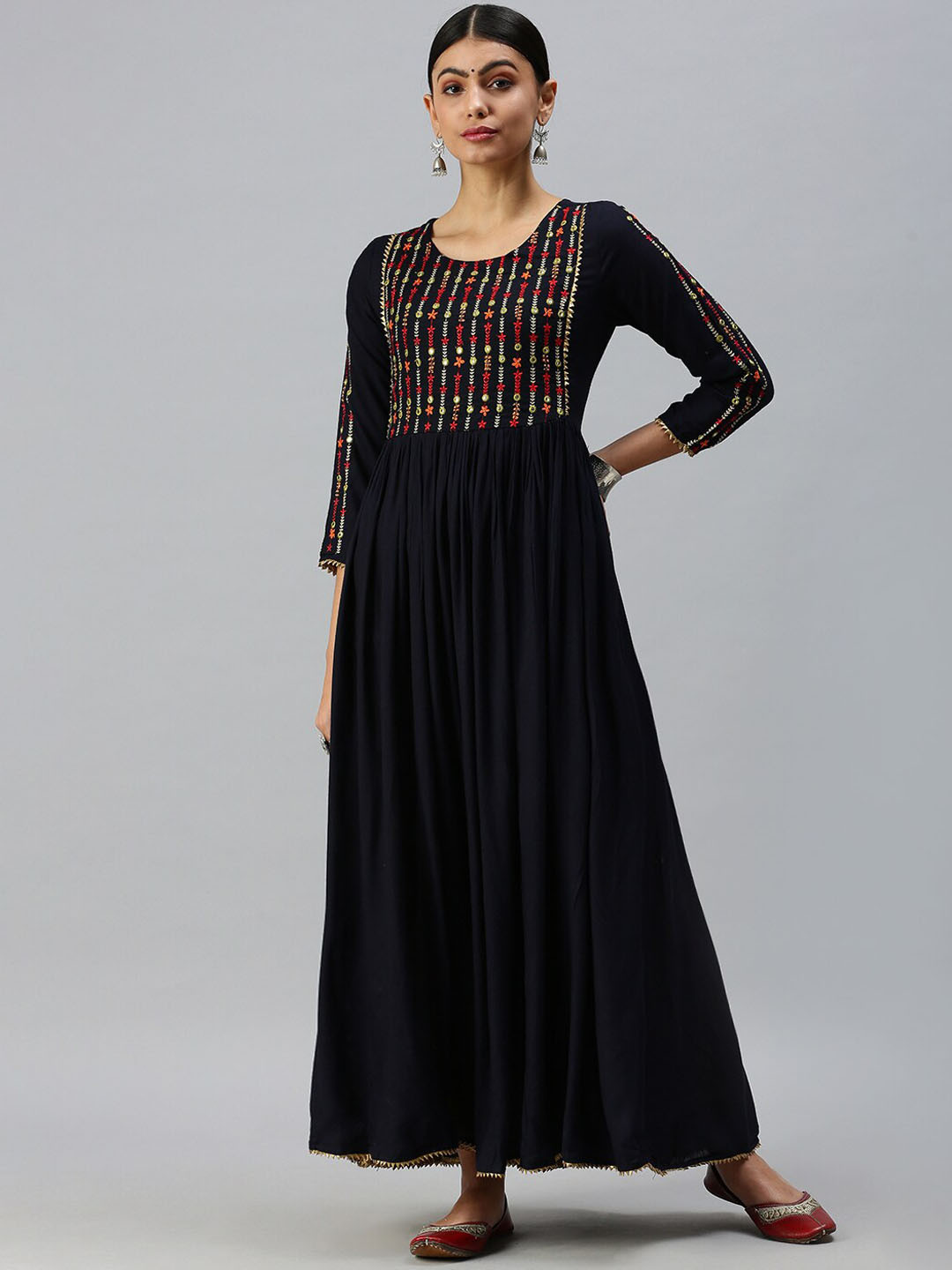 SHOWOFF Women Navy Blue & Red Floral Embroidered Thread Work Cotton Anarkali Kurta