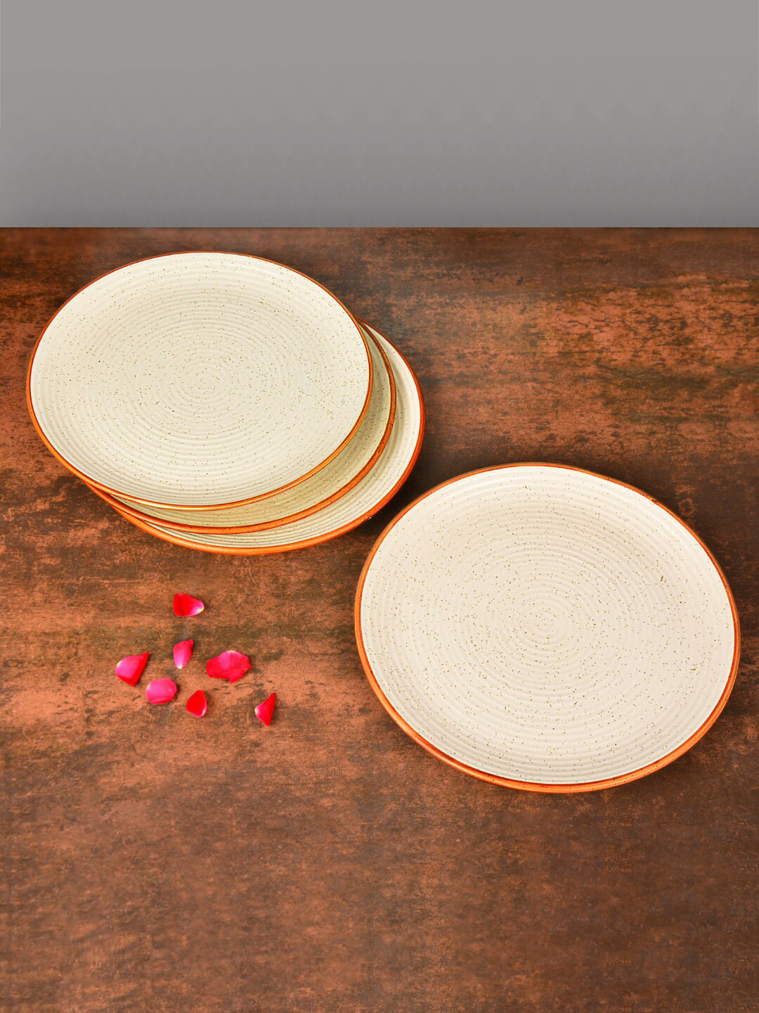StyleMyWay Set of 4 Off White & Red Solid Food Platters