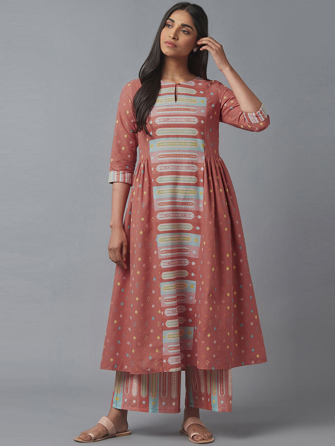 W Women Maroon & Green Ethnic Motifs Printed Keyhole Neck Cotton Blend Anarkali Kurta