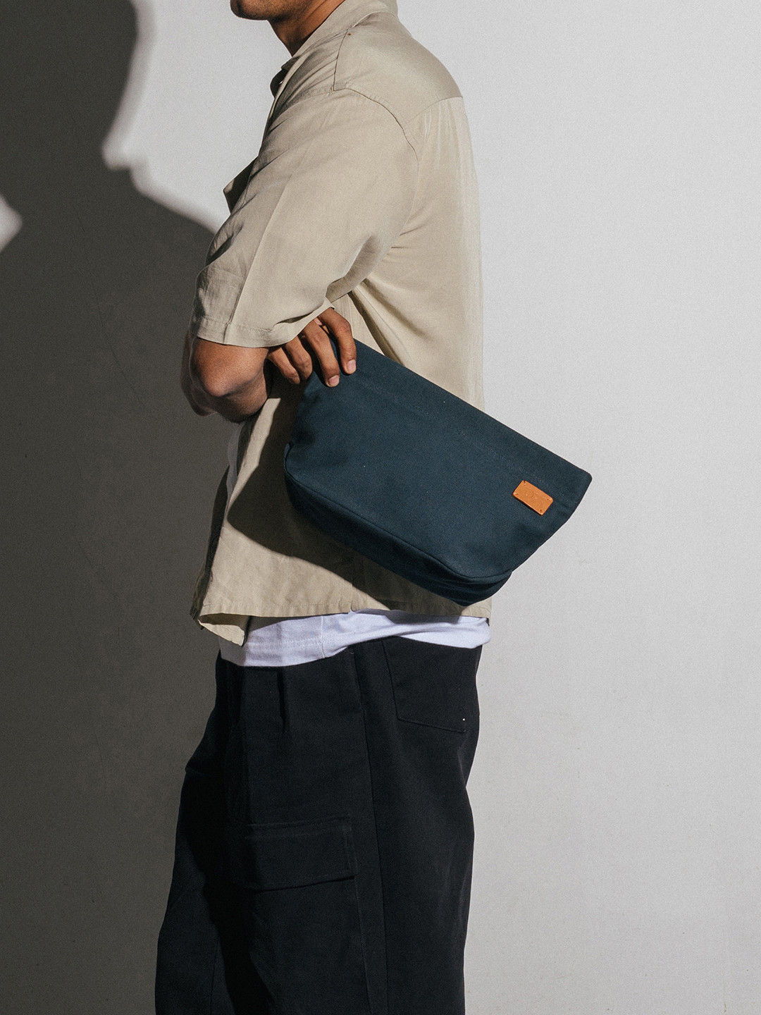 DailyObjects Navy Blue Solid Travel Pouch