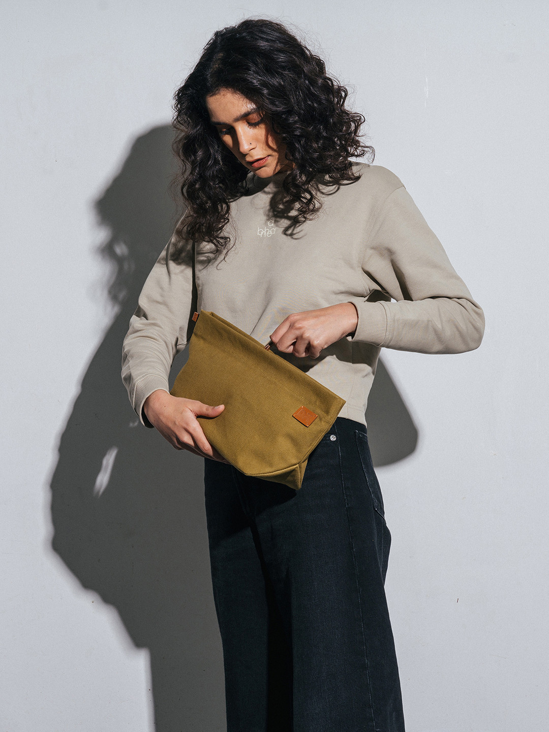 DailyObjects Unisex Olive Green Solid Pouch