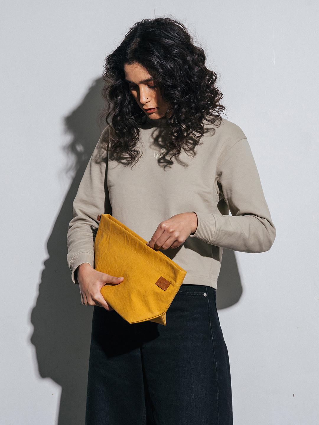 DailyObjects Mustard Yellow Solid Jumbo Taxi Organiser