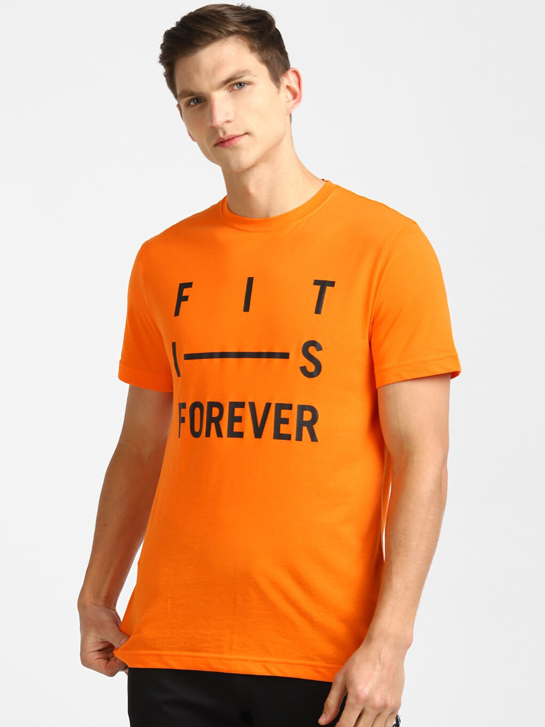 Reebok Men Orange Typography Printed Slim Fit Training or Gym T-shirt