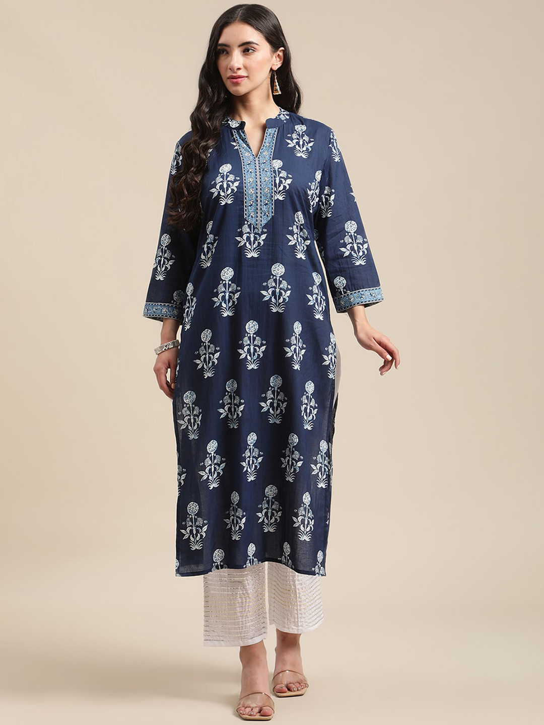 Varanga Women Blue Floral Printed Mandarin Collar Pure Cotton Kurti with Trousers