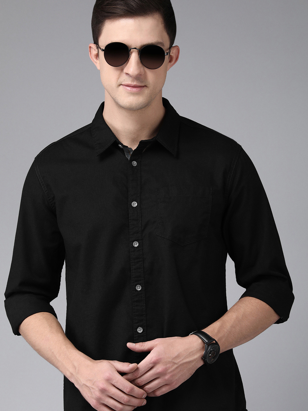 BEAT LONDON by PEPE JEANS Men Black Classic Slim Fit Solid Opaque Casual Shirt