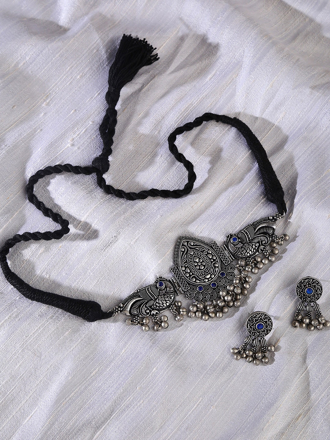 SOHI Women Silver-Toned & Plated Oxidised Ghungroo Stone Choker Set